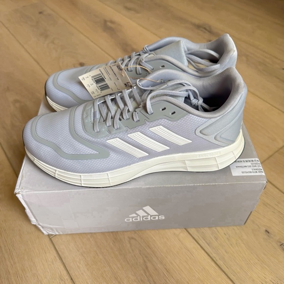 NEW ADIDAS DURAMO 10 SIZE 9.5 HALO GRAY - Picture 1 of 6